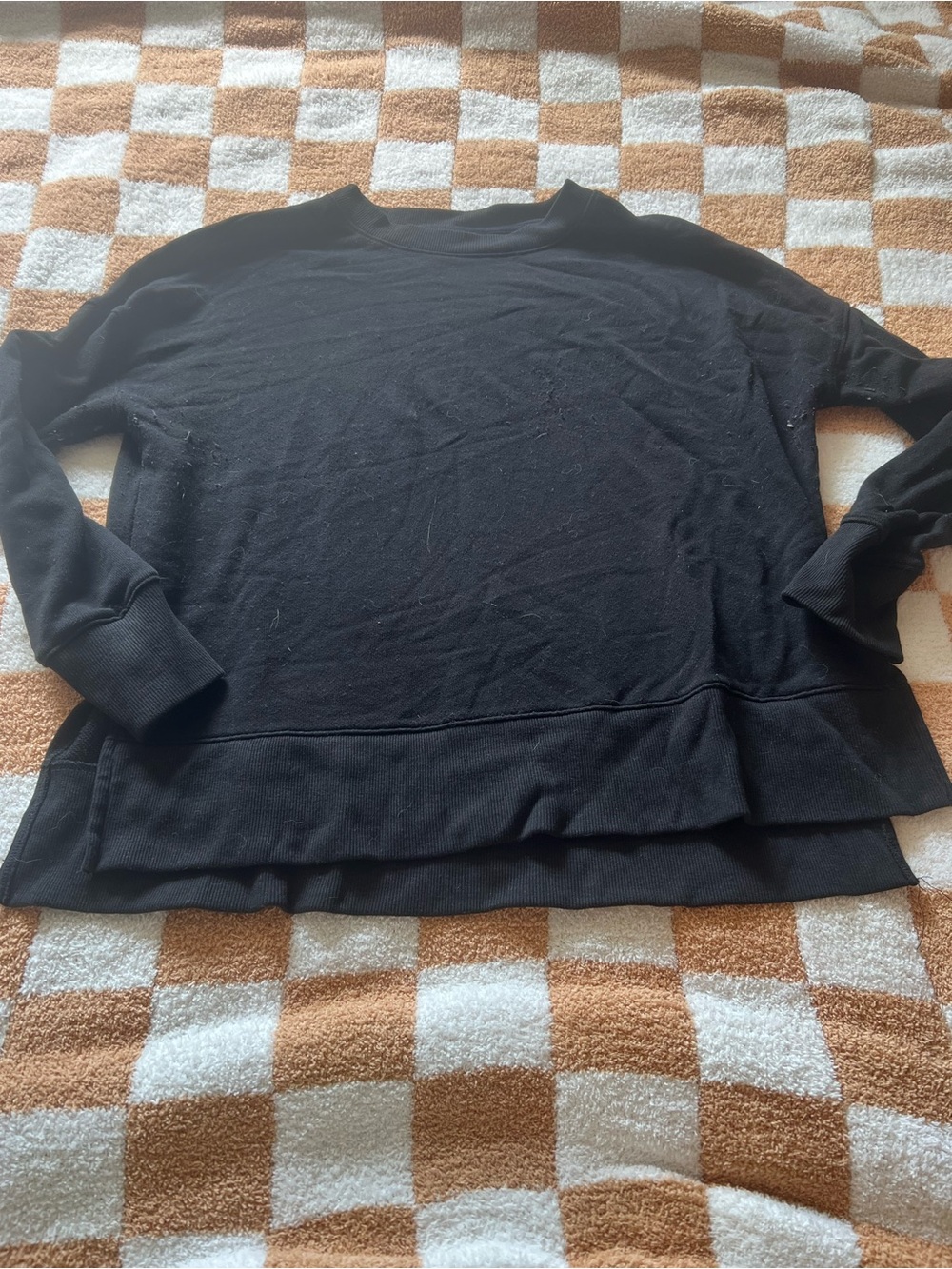 Time and Tru Black Relaxed Crewneck Sweater
